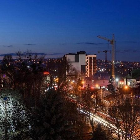 Затишна Красива Квартира-Студія В Новобудові З Балконом Czernowitz Exterior foto